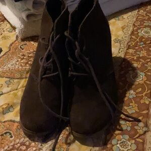 Women's Brown Lace-Up Ankle Boots